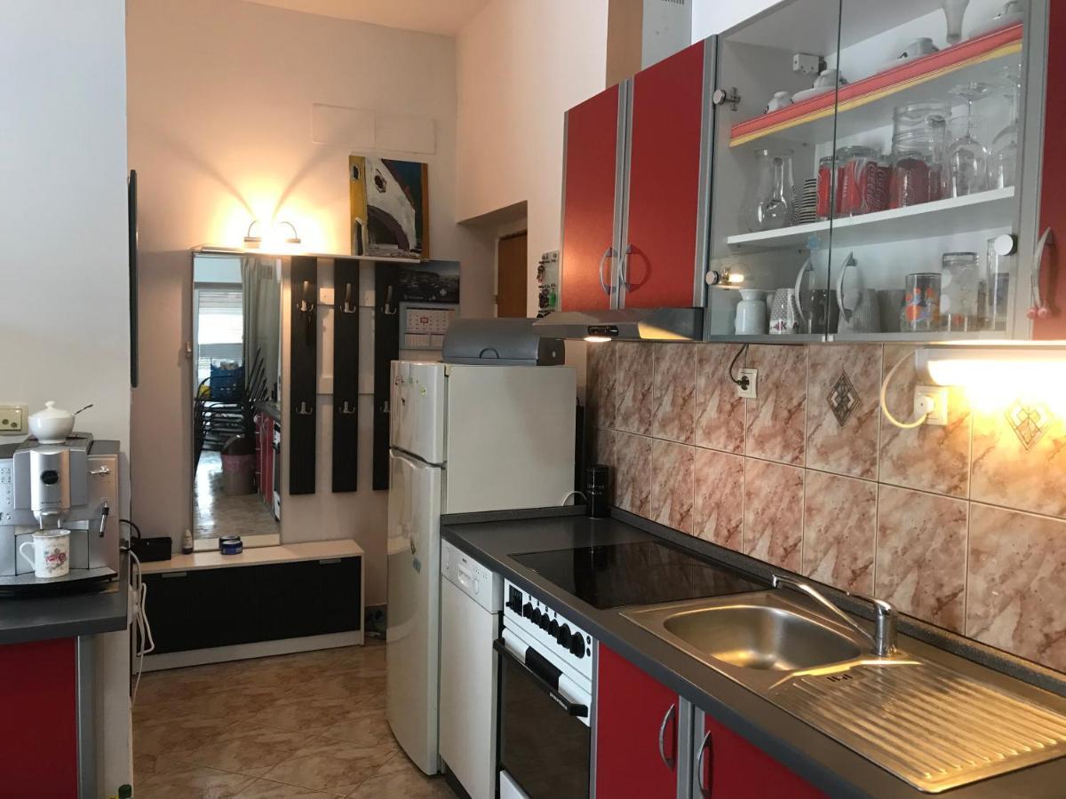 Botic Apartments Šilo Buitenkant foto