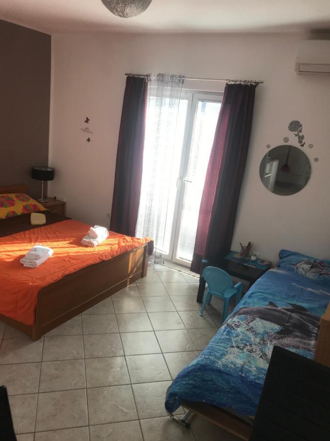 Botic Apartments Šilo Buitenkant foto