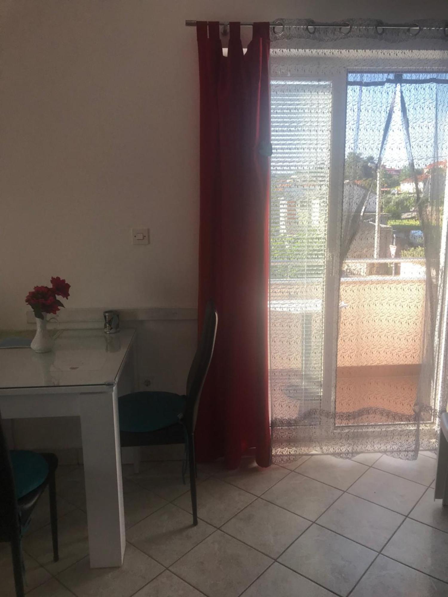Botic Apartments Šilo Buitenkant foto