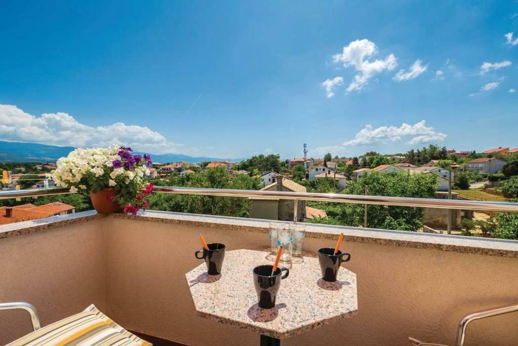 Botic Apartments Šilo Buitenkant foto